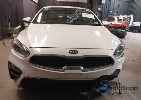 2019 Kia Forte Ex z USA, uszkodzony, nr VIN 3KPF54AD4KE127378